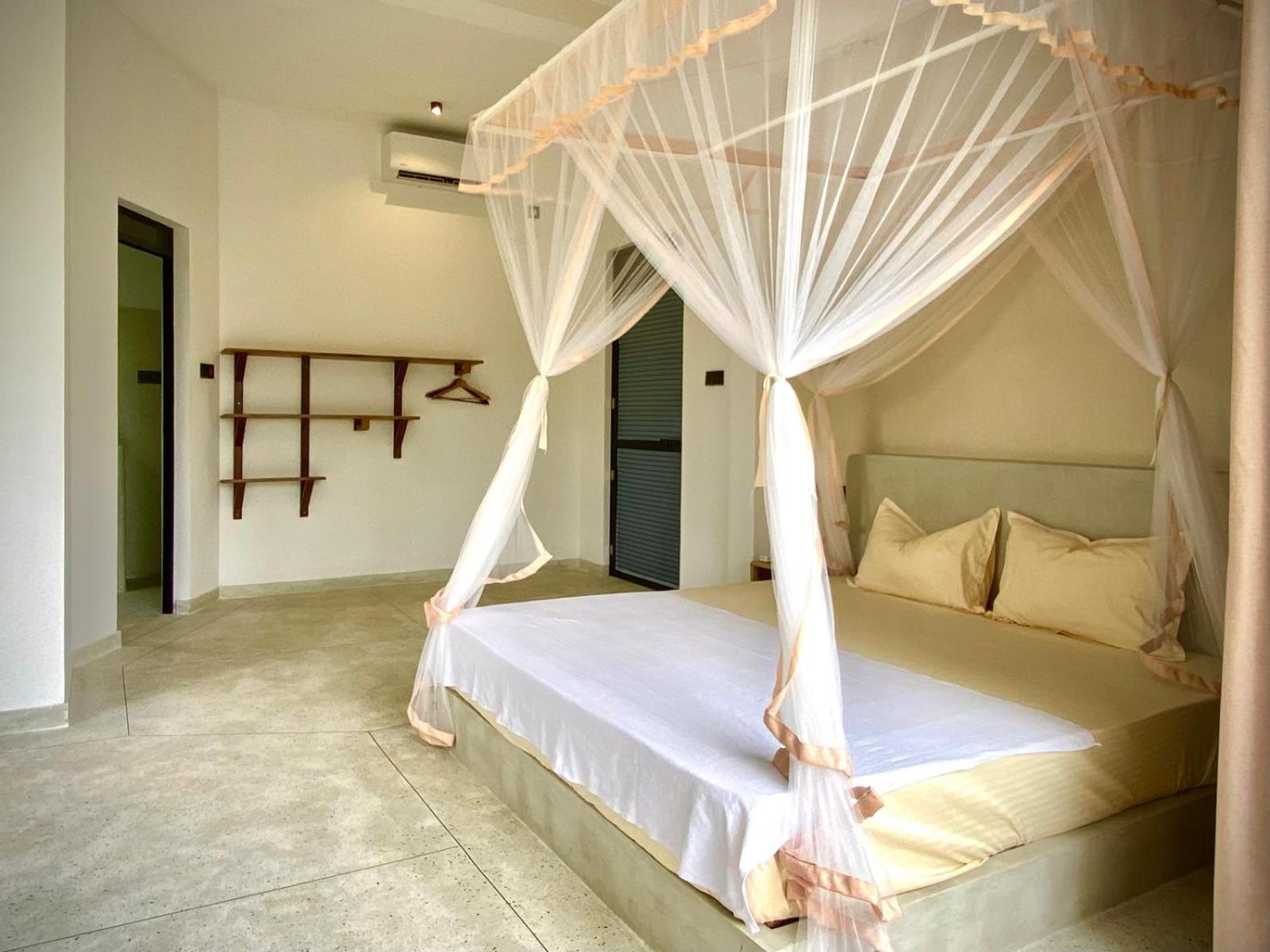 מלון מידיגמה איסט Lotus Surf House מראה חיצוני תמונה